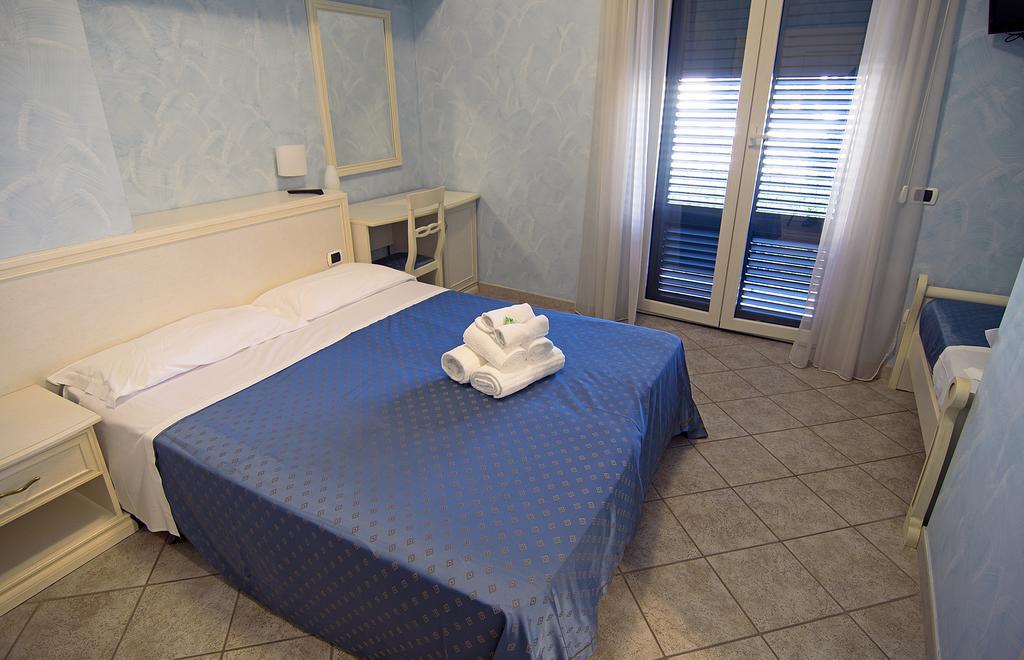 Hotel Capital クプラ・マリッティマ 部屋 写真